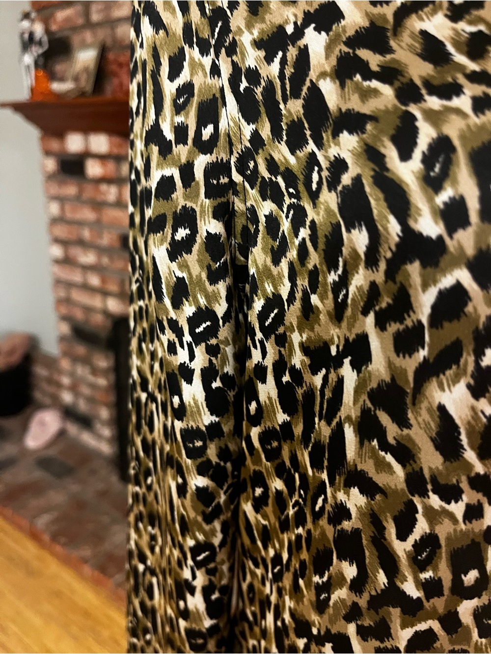 Equipment $185 "Brett" Leopard-Print Button-Down Shirt. - Picture 6 of 8